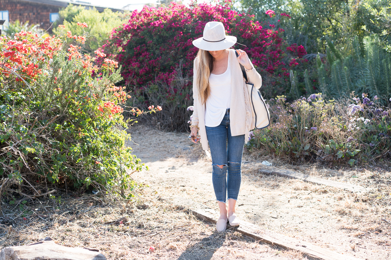 white tee shirt, fringe cardigan, free people ankle jeans and m. gemi felize flats angela lanter hello gorgeous