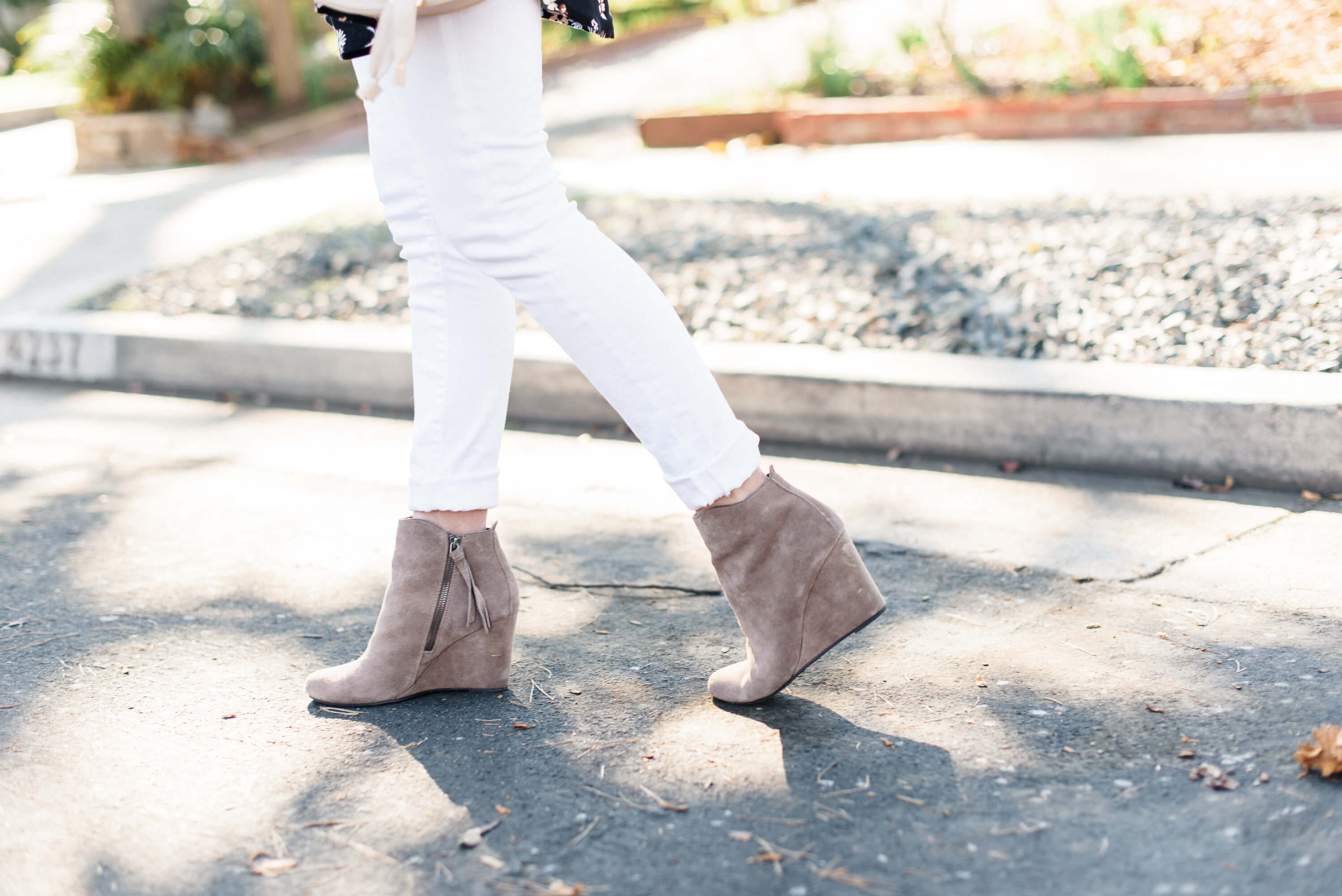 $45 top worn two ways angela lanter hello gorgeous