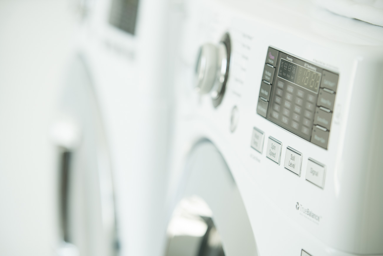 Laundry Hacks that Really Work angela lanter hello gorgeous