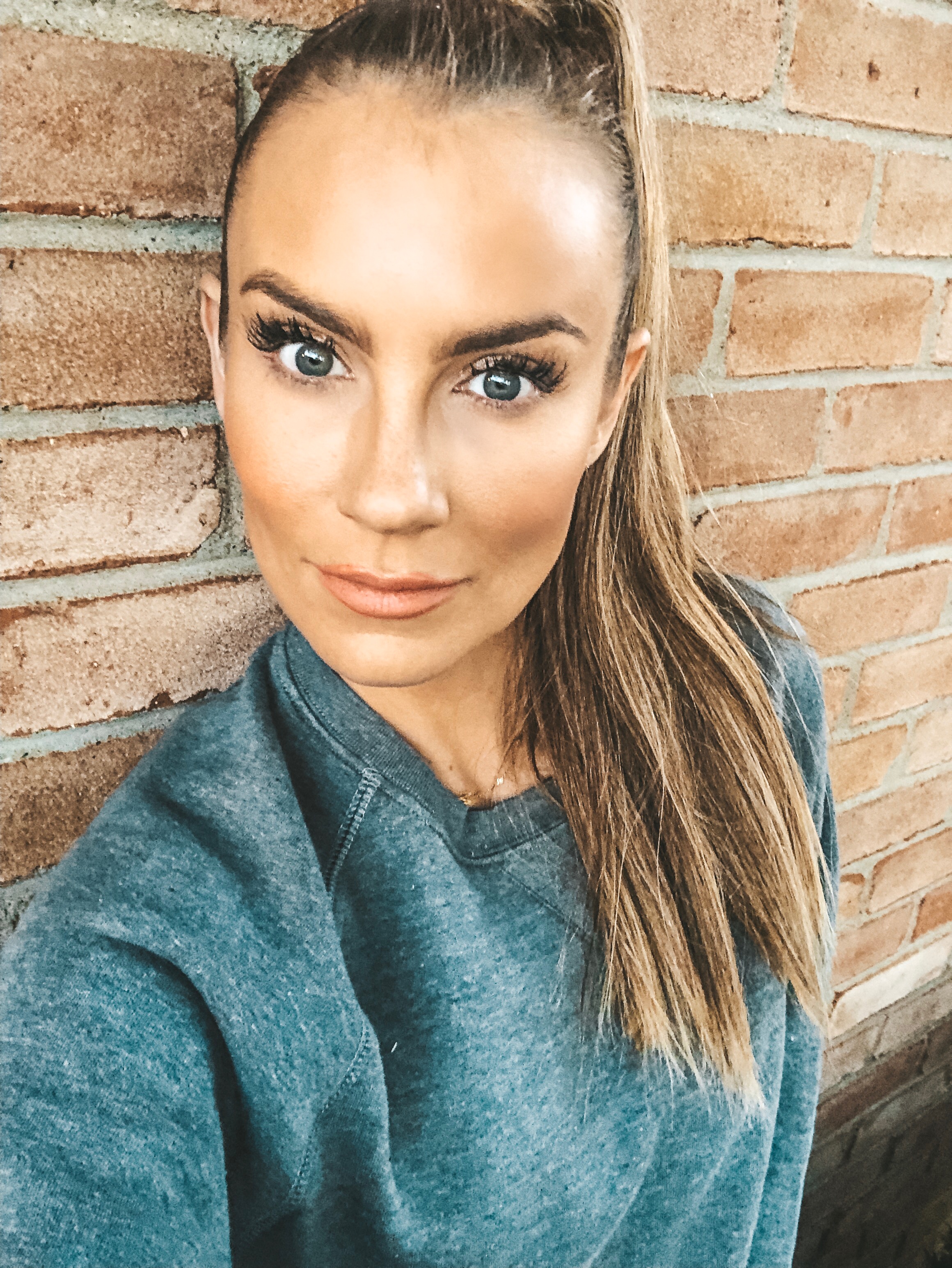 How to Fake Eyelash Extensions angela lanter hello gorgeous beauty blog DIY makeup products