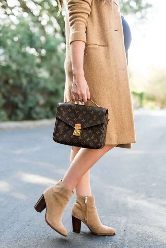 Louis Vuitton Pochette Metis Review
