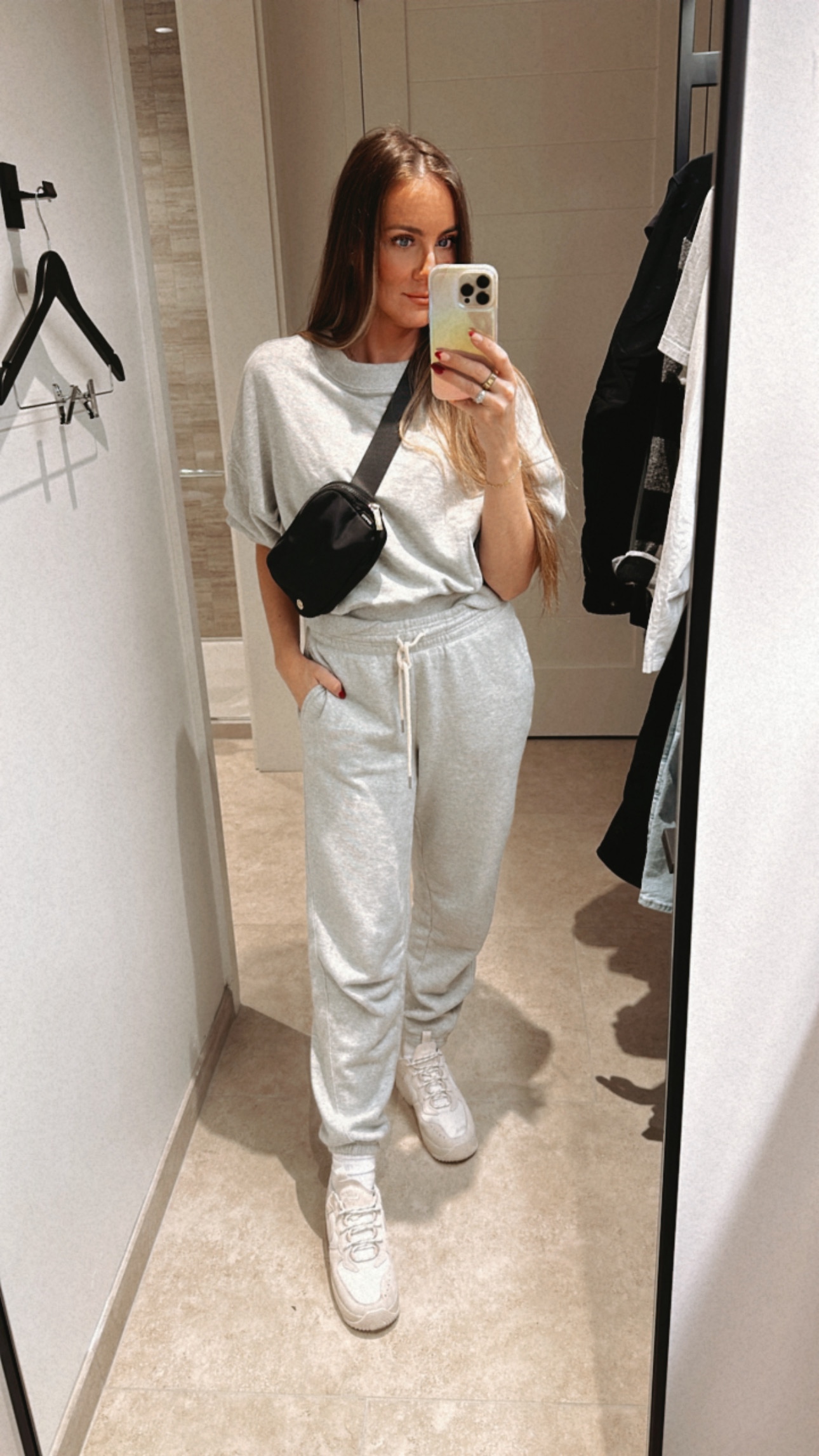 Cute Disney World outfits by travel and fashion blogger Angela Lanter